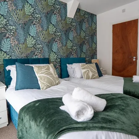 Heartland House, 7 Spacious Bedrooms Sleeps 4 Plus, Near Nec, Jlr,bhx Casa vacanze